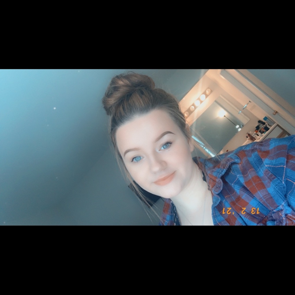 Meet your Posher, Hailey